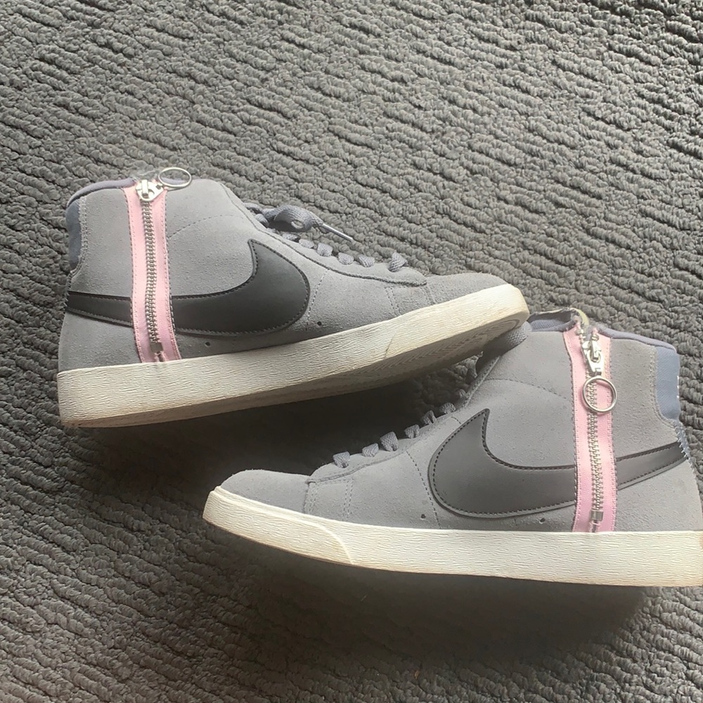 Very good condition Nike high tops